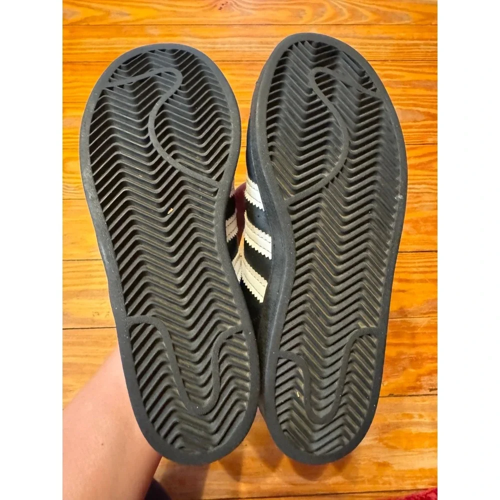 Adidas‎ Superstar Black Sneakers Size Youth 3